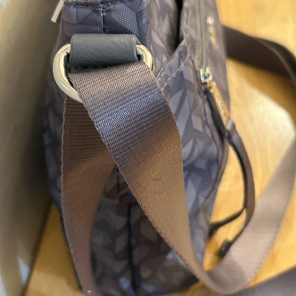 Kipling Sadie Hobo Gray Geometric Shoulder Bag - Picture 6 of 16